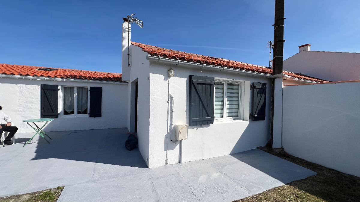 Entre le centre de Noirmoutier en l'île et le Vieil, maison ancienne à rénover de 65 m² sur un terrain de 348 m²