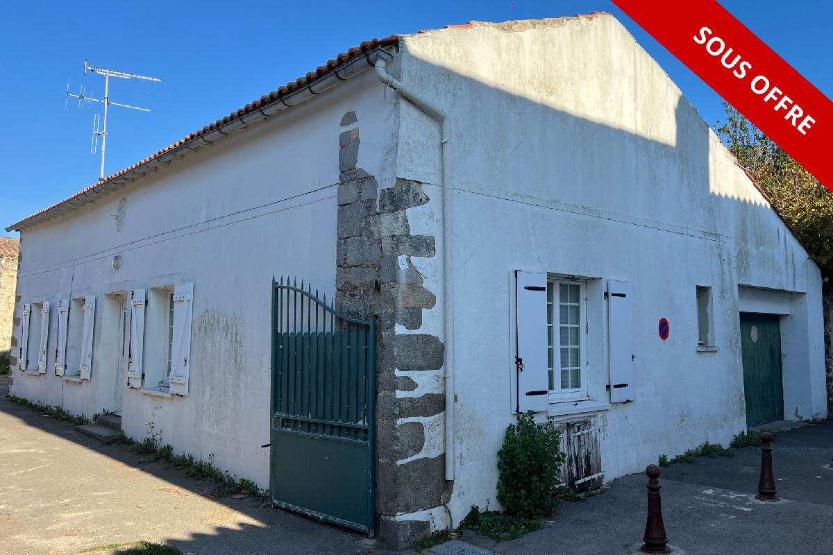Maison 3 pi&egrave;ces 83 m&sup2; – &agrave; r&eacute;nover – Hyper-centre – Noirmoutier-en-l'&icirc;le 85330