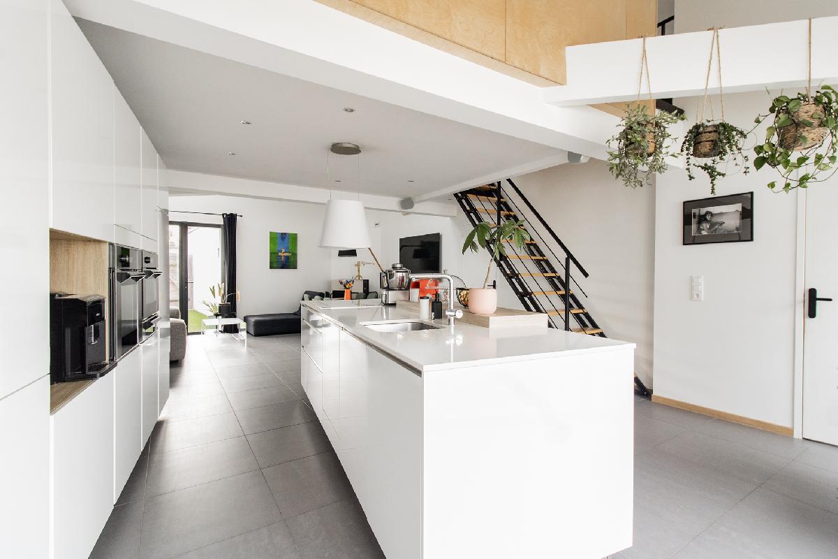 Maison r&eacute;nov&eacute;e par architecte &ndash; s&eacute;jour cath&eacute;drale &ndash; 4 chambres &ndash; patio – garage