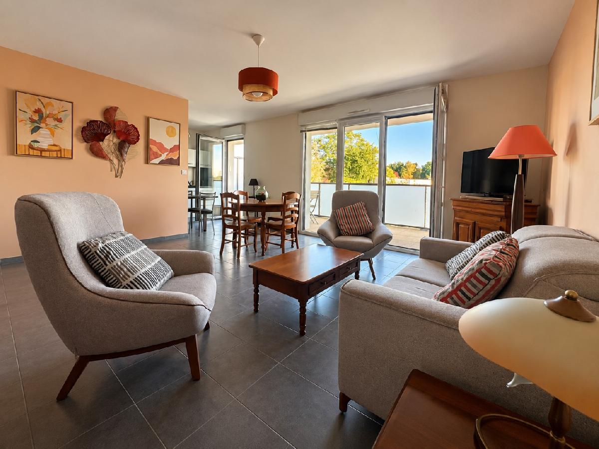 Vertou – Proche bourg – T3 de 79 m&sup2; – En parfait &eacute;tat – Grand balcon – 2 places de parking en sous-sol